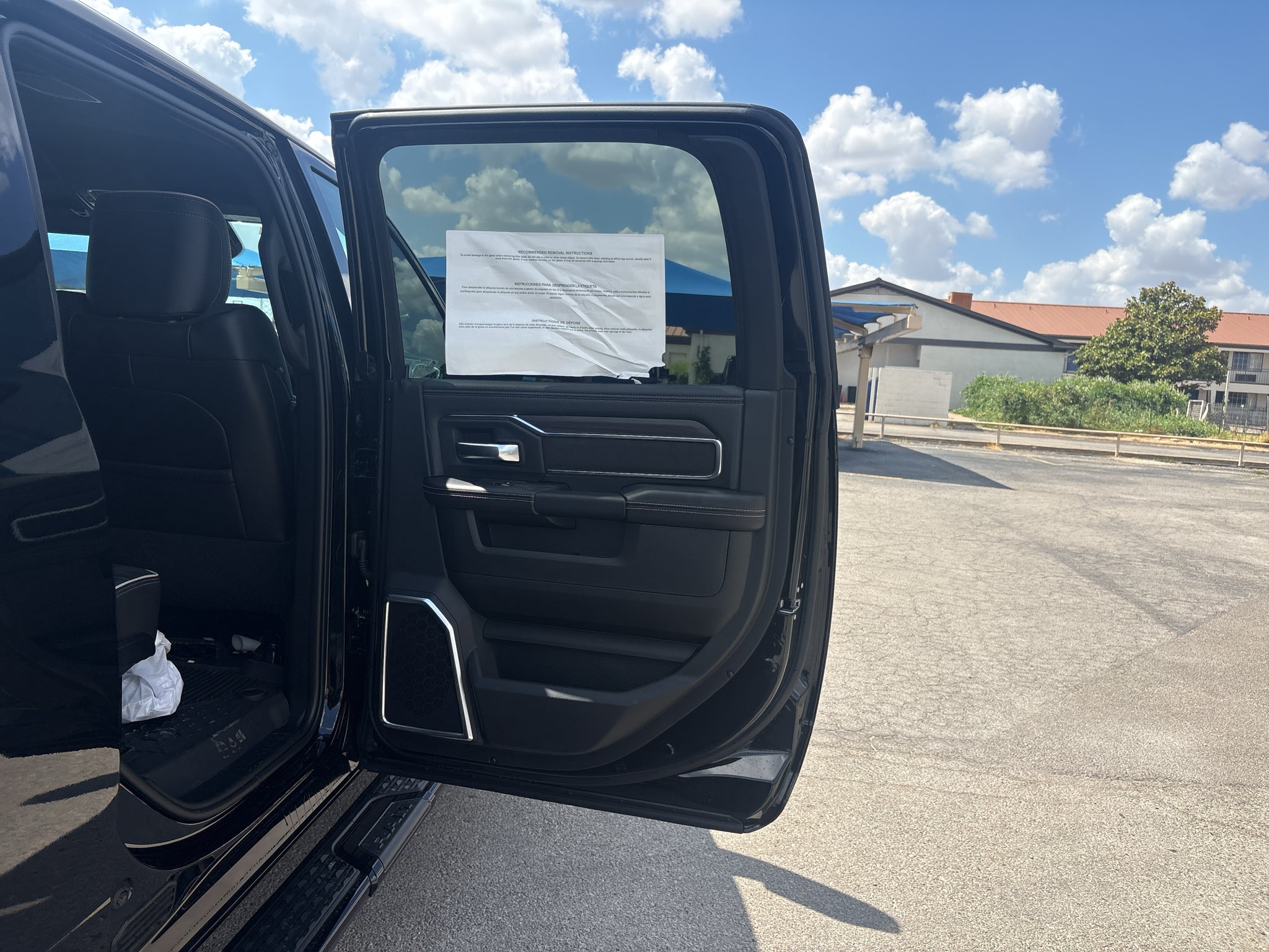 2027 RAM Ram 3500 RAM 3500 LARAMIE MEGA CAB 4X4 6'4' BOX