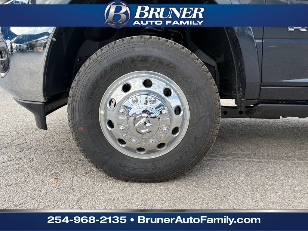 2026 RAM Ram 3500 RAM 3500 LIMITED LONGHORN CREW CAB 4X4 8' BOX