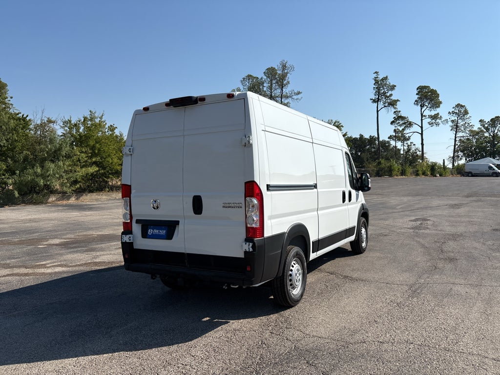2027 RAM ProMaster Cargo Van Tradesman