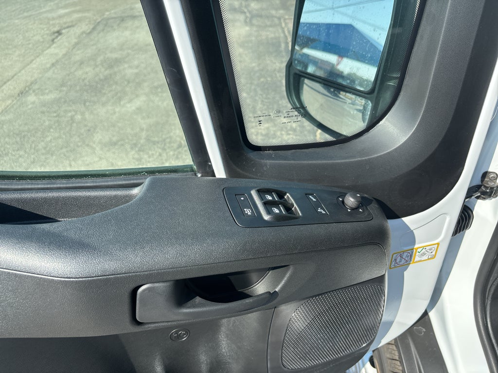 2027 RAM ProMaster Cargo Van Tradesman