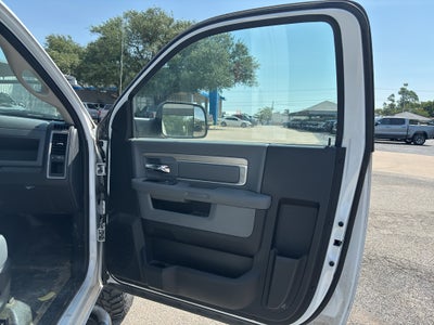 2017 RAM 2500 Tradesman Regular Cab 4x4 8' Box