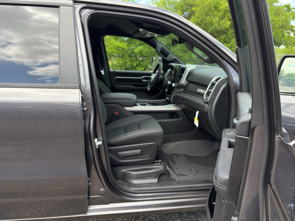 2026 RAM Ram 1500 RAM 1500 LONE STAR CREW CAB 4X2 5'7' BOX