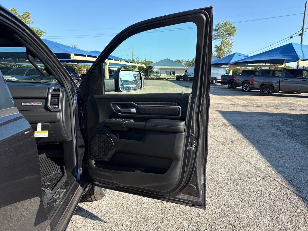 2026 RAM 1500 RAM 1500 LONE STAR CREW CAB 4X4 5'7' BOX