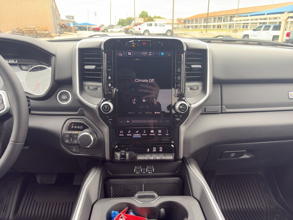2026 RAM Ram 1500 RAM 1500 LONE STAR CREW CAB 4X4 5'7' BOX