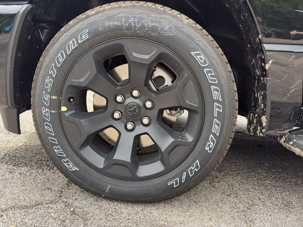 2026 RAM Ram 1500 RAM 1500 EXPRESS CREW CAB 4X4 5'7' BOX