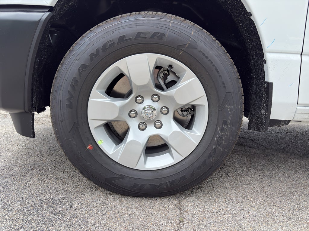 2026 RAM Ram 1500 RAM 1500 TRADESMAN CREW CAB 4X4 5'7' BOX