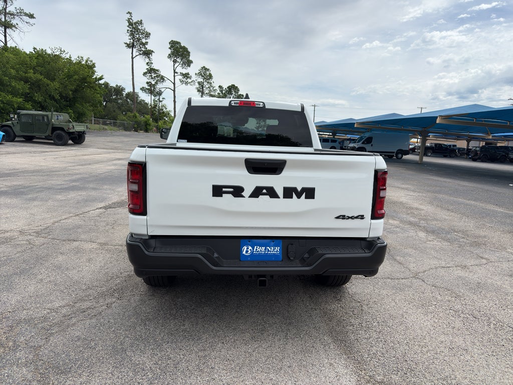 2026 RAM Ram 1500 RAM 1500 TRADESMAN CREW CAB 4X4 5'7' BOX