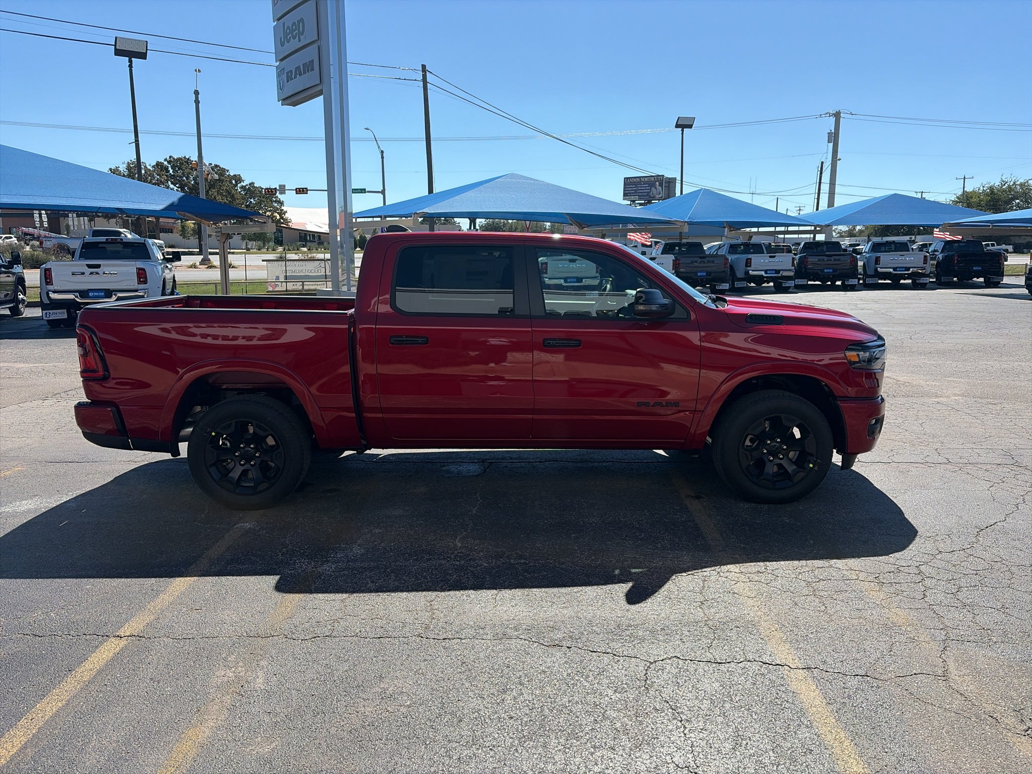 2027 RAM Ram 1500 RAM 1500 LONE STAR CREW CAB 4X4 5'7' BOX