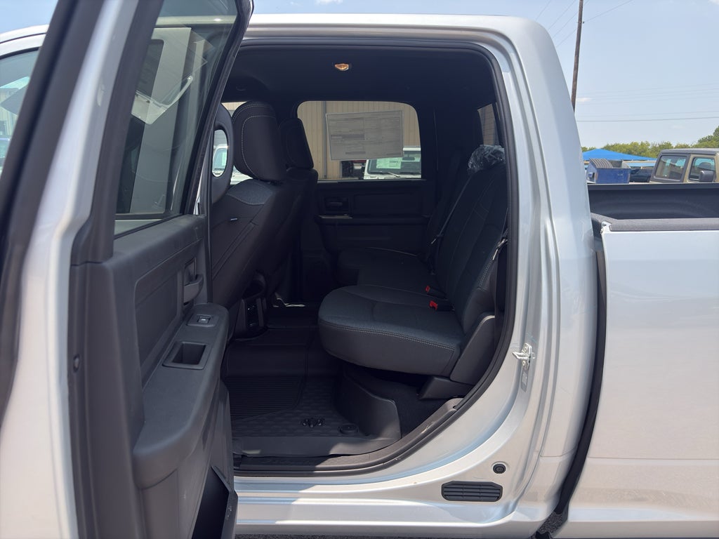 2026 RAM 2500 RAM 2500 TRADESMAN CREW CAB 4X4 6'4' BOX