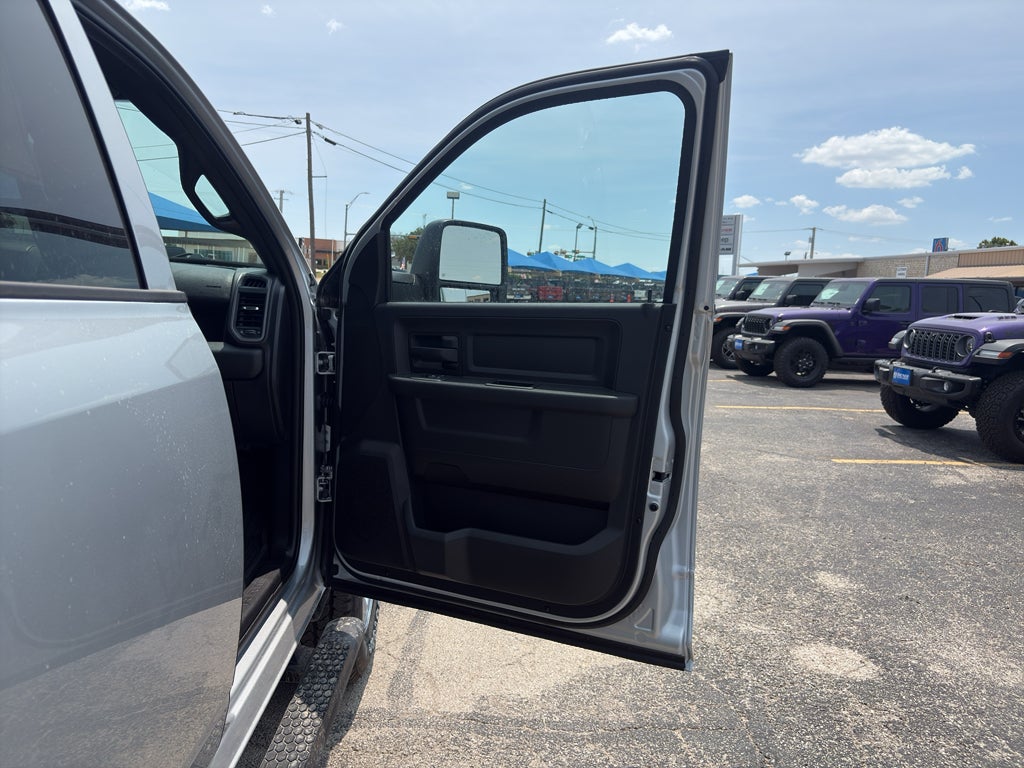 2026 RAM 2500 RAM 2500 TRADESMAN CREW CAB 4X4 6'4' BOX