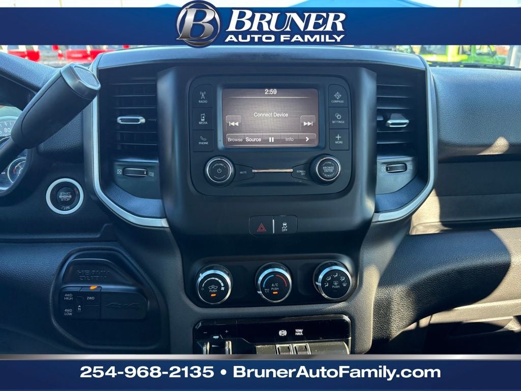 2020 RAM 2500 Big Horn Crew Cab 4X4 6'4' Box