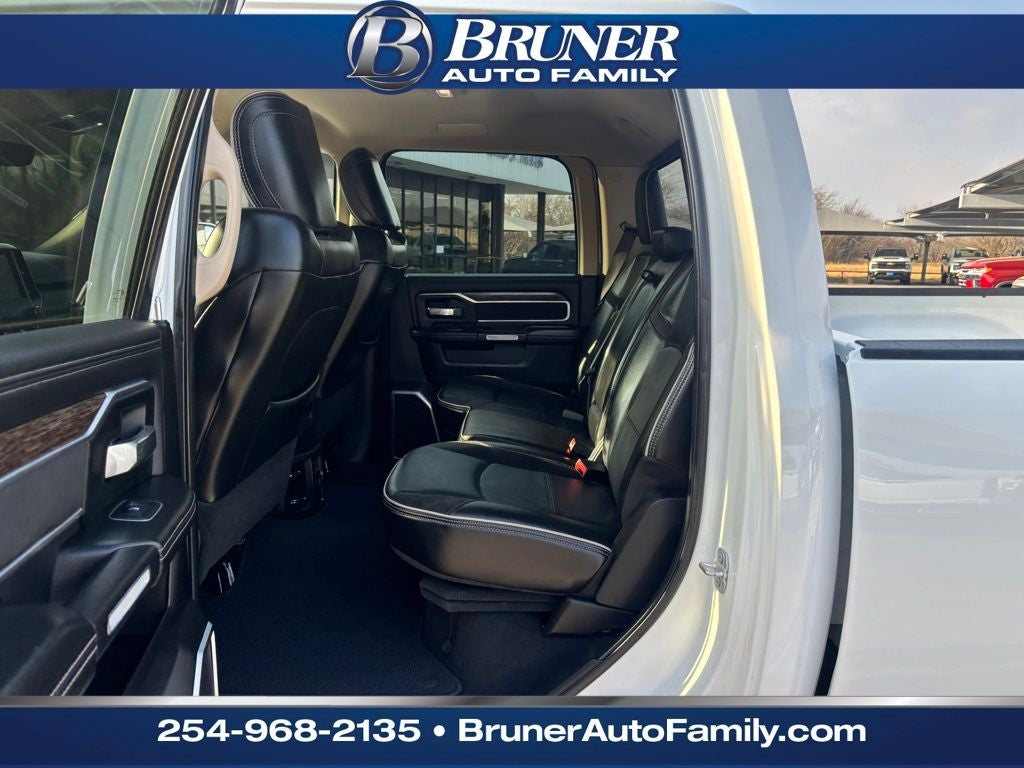 2019 RAM 2500 Laramie Crew Cab 4x4 6'4' Box