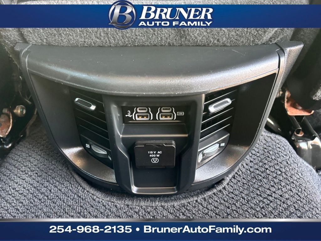 2019 RAM 2500 Laramie Crew Cab 4x4 6'4' Box