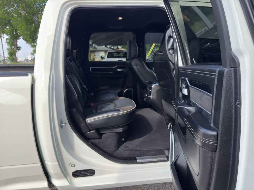 2022 RAM 2500 Laramie Crew Cab 4x4 6'4' Box