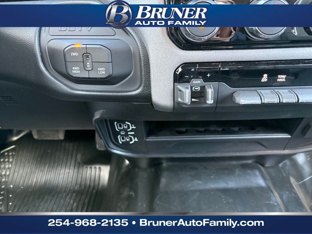 2026 RAM Ram 2500 RAM 2500 TRADESMAN CREW CAB 4X4 8' BOX