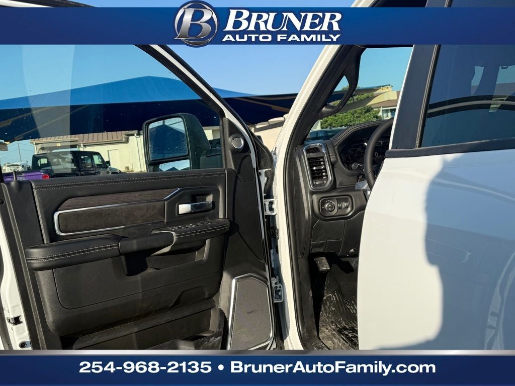 2026 RAM Ram 3500 Chassis Cab RAM 3500 BIG HORN CREW CAB CHASSIS 4X4 60' CA