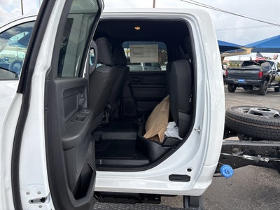 2027 RAM Ram 3500 Chassis Cab RAM 3500 TRADESMAN CREW CAB CHASSIS 4X4 60' CA