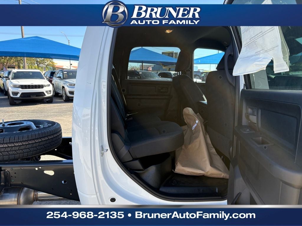 2026 RAM Ram 3500 Chassis Cab RAM 3500 TRADESMAN CREW CAB CHASSIS 4X4 60' CA