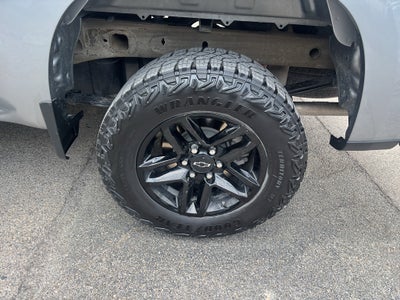 2024 Chevrolet Silverado 1500 4WD Crew Cab Short Bed Custom Trail Boss