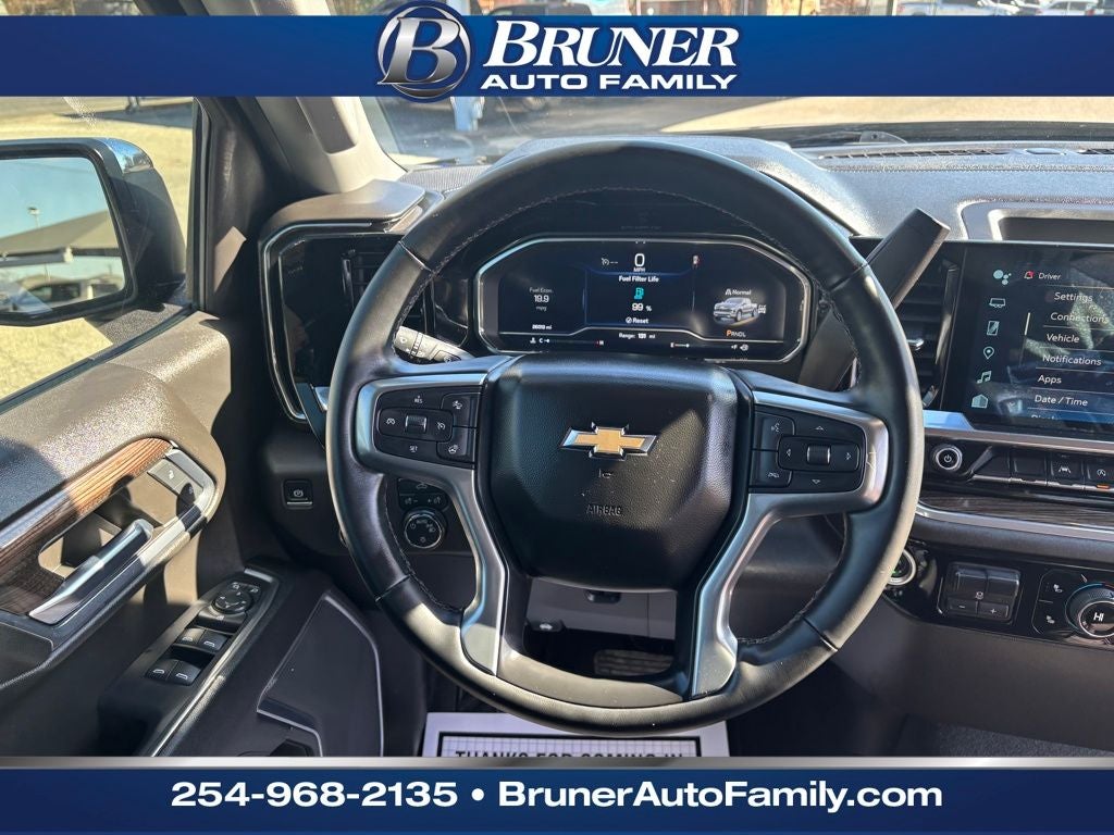 2024 Chevrolet Silverado 1500 4WD Crew Cab Short Bed LT