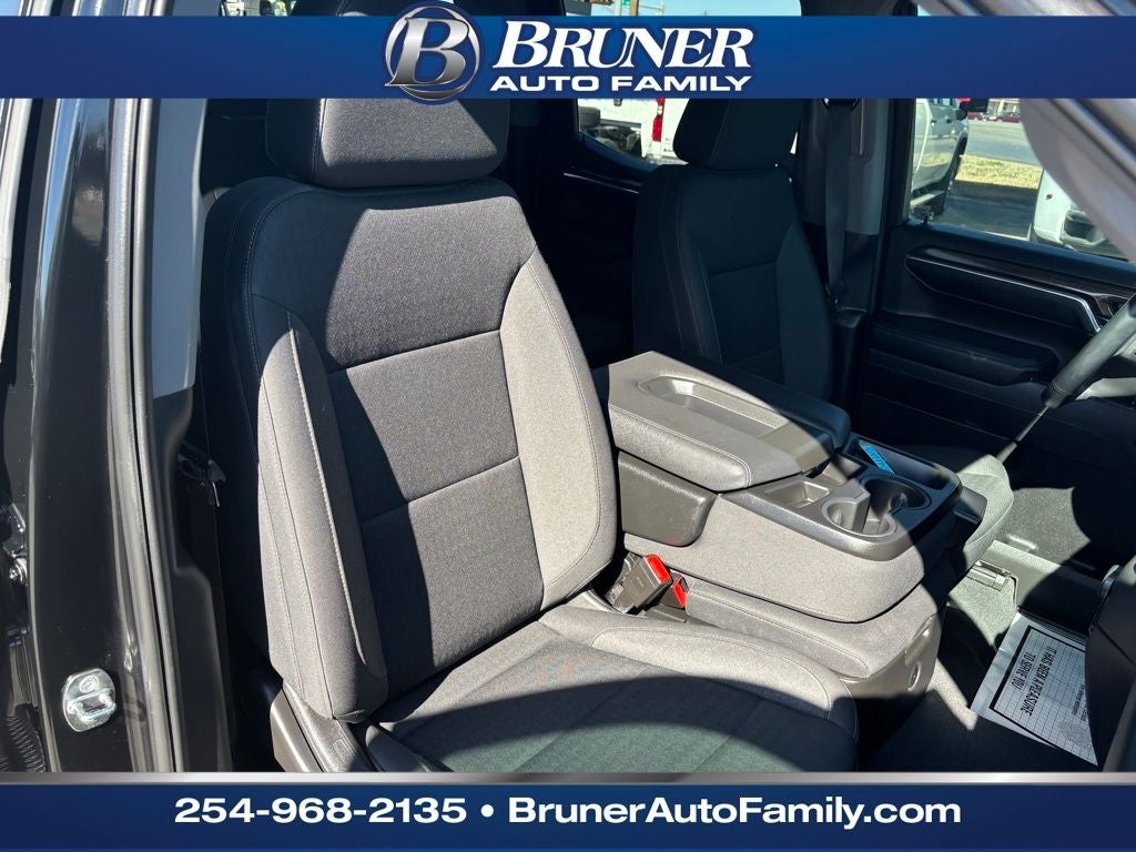 2024 Chevrolet Silverado 1500 4WD Crew Cab Short Bed LT