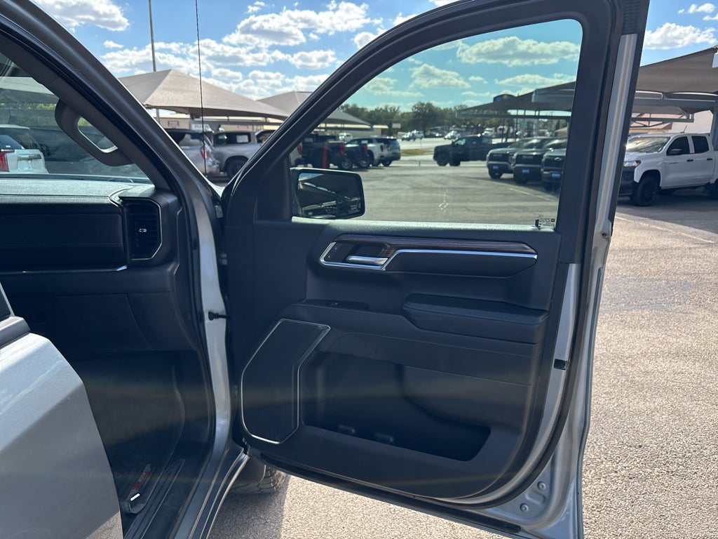 2023 Chevrolet Silverado 1500 RST - Photo 17