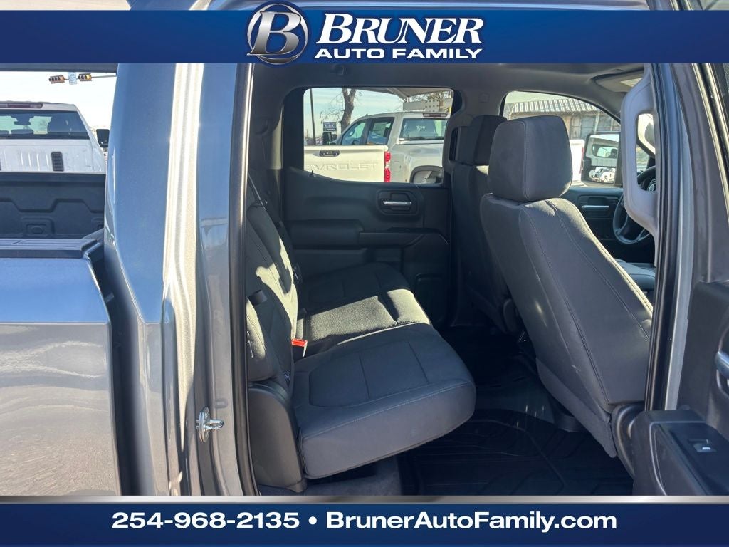 2020 Chevrolet Silverado 1500 4WD Crew Cab Short Bed Custom