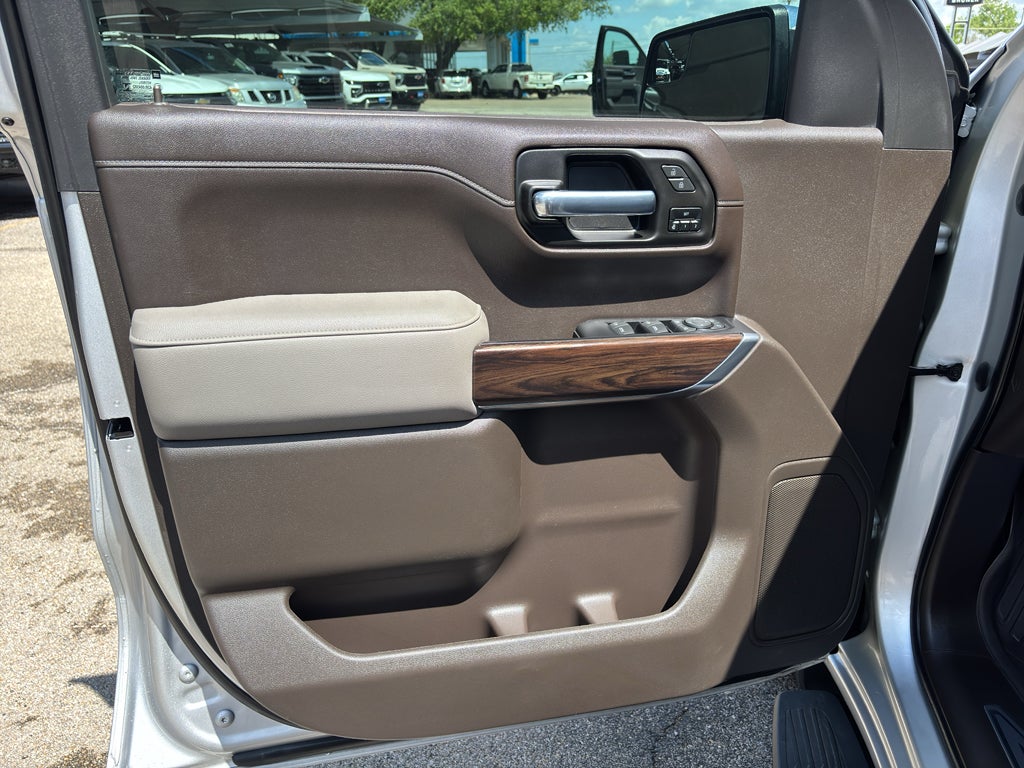 2021 GMC Sierra 1500 4WD Crew Cab Short Box SLT