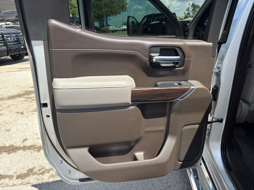 2021 GMC Sierra 1500 4WD Crew Cab Short Box SLT