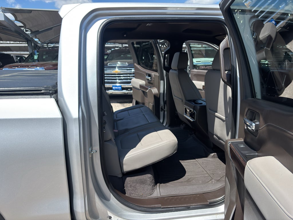 2021 GMC Sierra 1500 4WD Crew Cab Short Box SLT