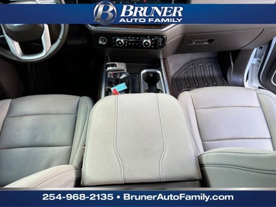 2023 GMC Sierra 1500 4WD Crew Cab Short Box SLT