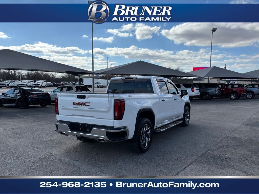 2023 GMC Sierra 1500 4WD Crew Cab Short Box SLT