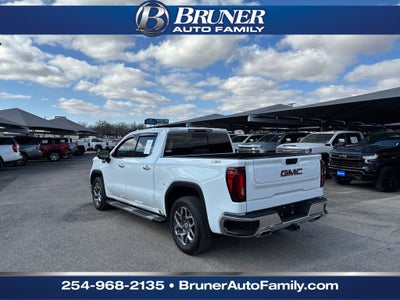 2023 GMC Sierra 1500 4WD Crew Cab Short Box SLT