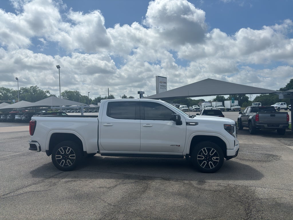 2025 GMC Sierra 1500 4WD Crew Cab Short Box AT4