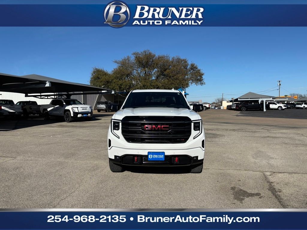 2025 GMC Sierra 1500 4WD Crew Cab Short Box AT4