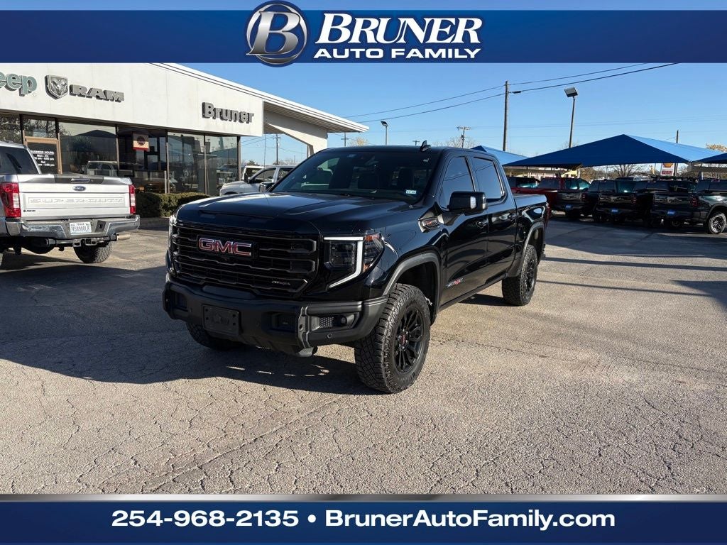 2023 GMC Sierra 1500 4WD Crew Cab Short Box AT4X