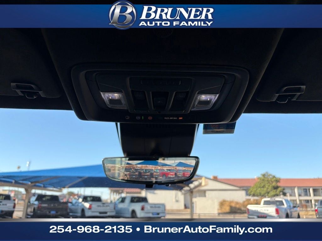 2023 GMC Sierra 1500 4WD Crew Cab Short Box AT4X