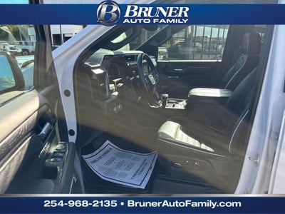 2023 GMC Sierra 1500 4WD Crew Cab Short Box AT4X