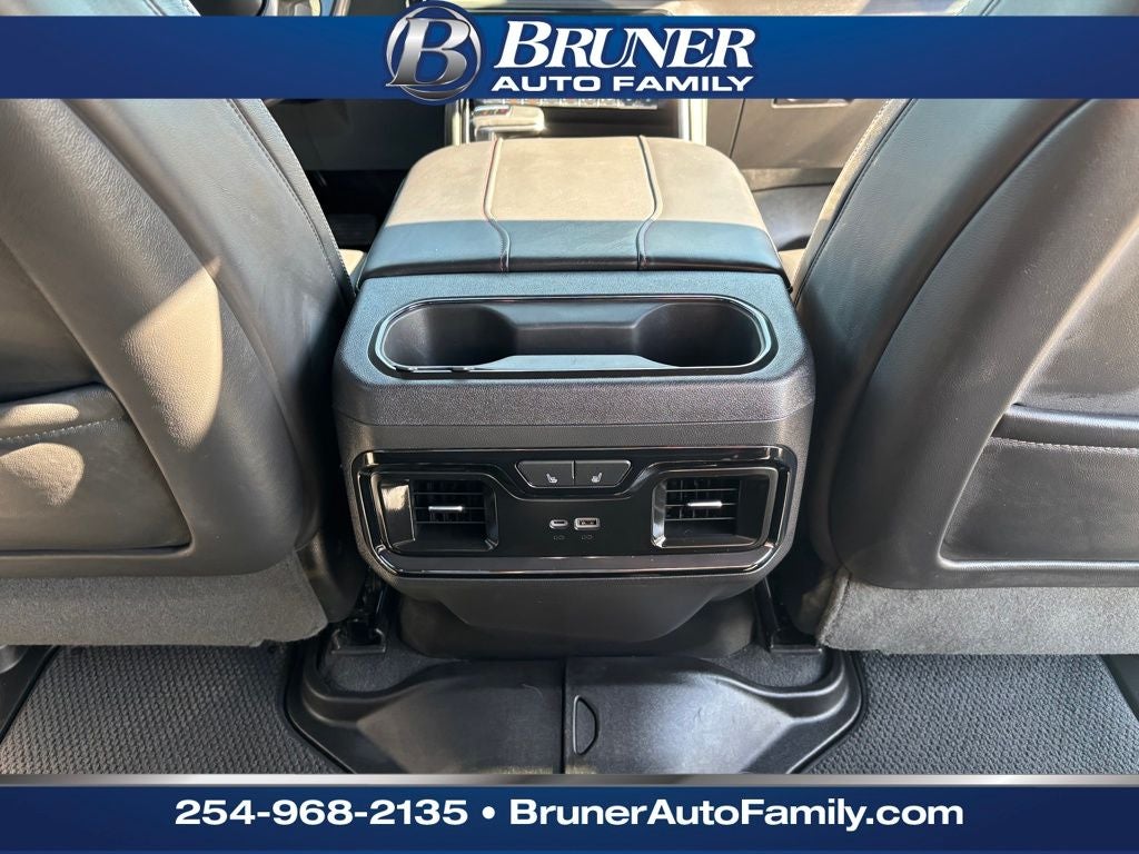 2023 GMC Sierra 1500 4WD Crew Cab Short Box AT4X