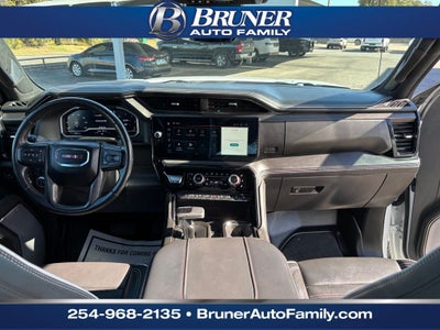 2023 GMC Sierra 1500 4WD Crew Cab Short Box AT4X