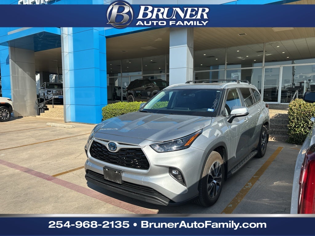2024 Toyota Highlander Hybrid XLE