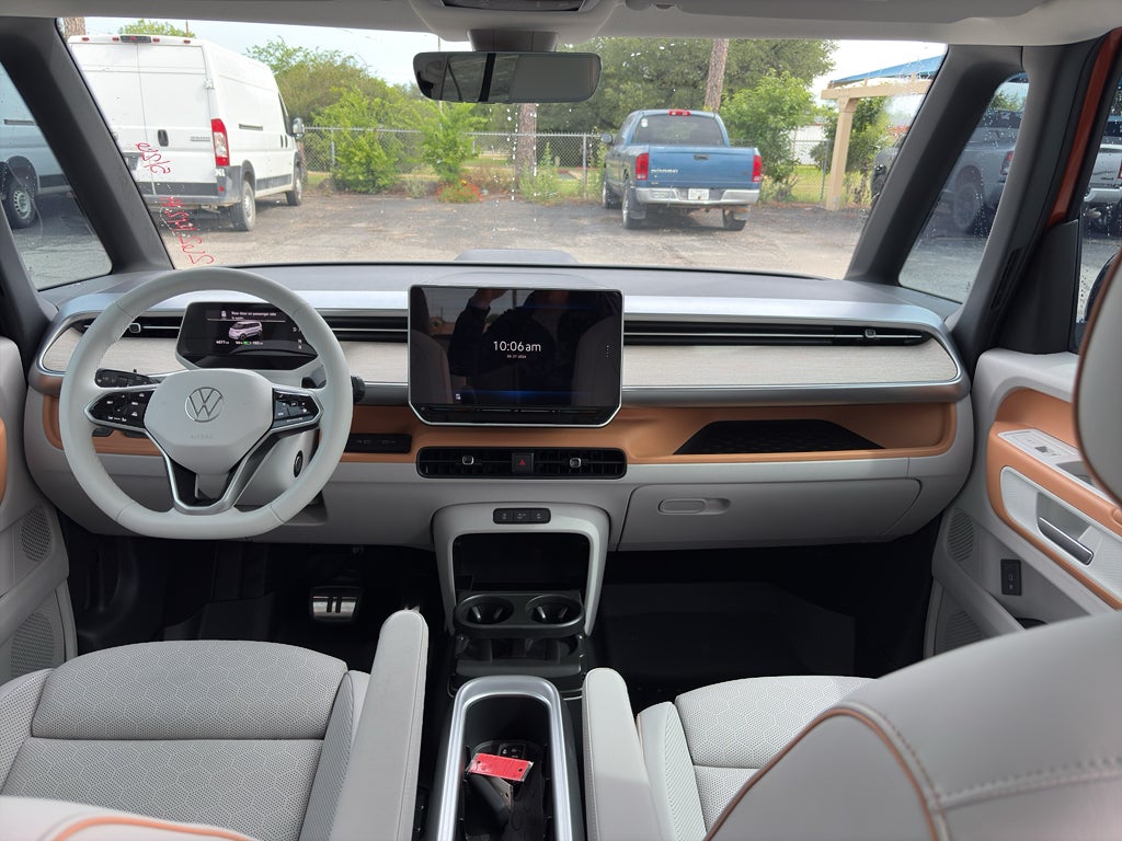 2025 Volkswagen ID. Buzz Pro S Plus with 4MOTION