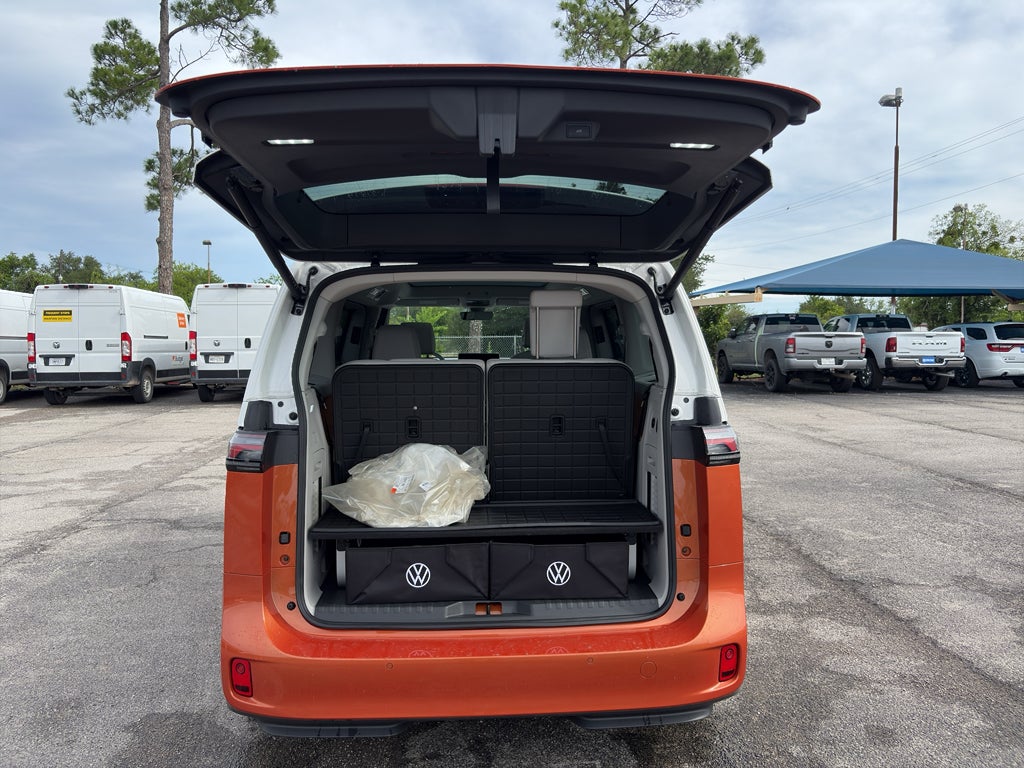 2025 Volkswagen ID. Buzz Pro S Plus with 4MOTION