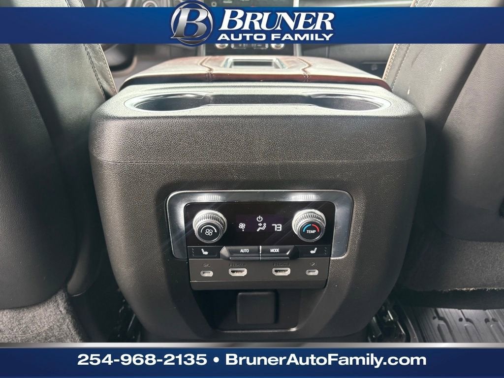 2024 GMC Yukon XL Denali Ultimate