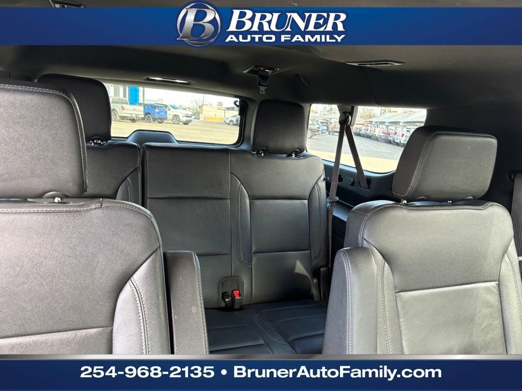 2023 Chevrolet Suburban LT