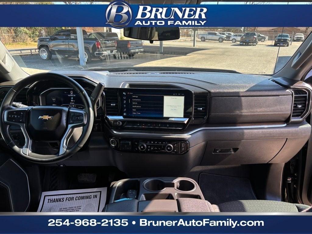 2024 Chevrolet Silverado 1500 LT