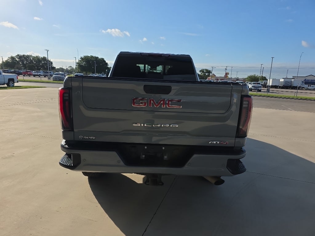 2025 GMC Sierra 2500 HD AT4