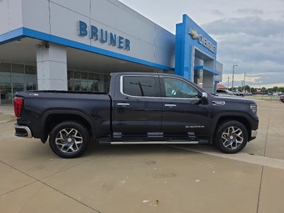2024 GMC Sierra 1500 SLT